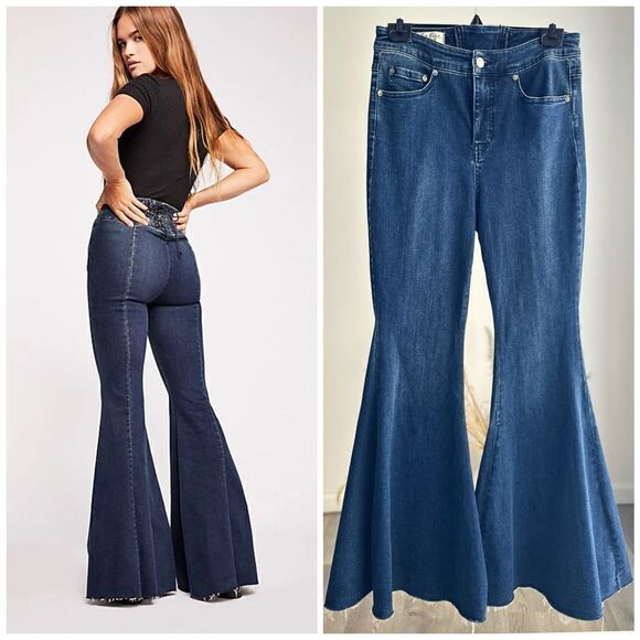 We The Free Ma Cherie Super High Rise CRVY Flare Jeans - Picture 1 of 7